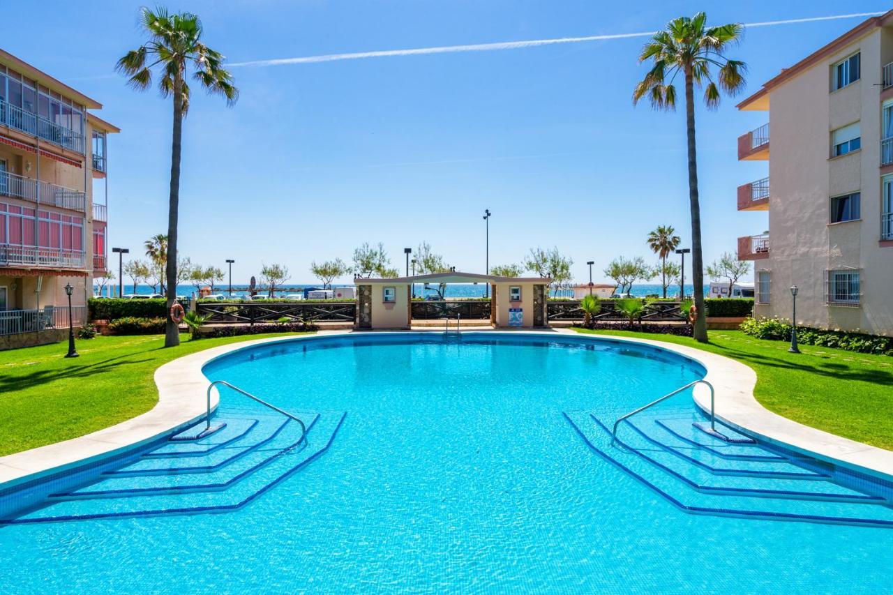 Beachfront Seaview Apartment In Los Boliches By Costarentals - Ref 141 Fuengirola Exterior foto