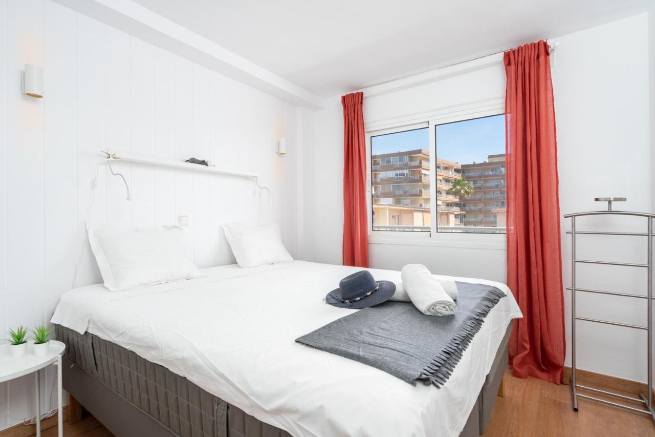 Beachfront Seaview Apartment In Los Boliches By Costarentals - Ref 141 Fuengirola Exterior foto